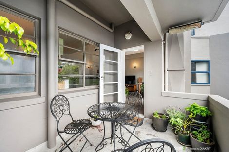 Photo of property in Anderson Apartments, 9/248 Willis Street, Te Aro, Wellington, 6011