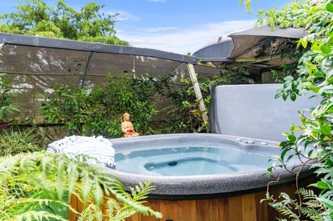 Photo of property in 215 Valley View Road, Otaika, Whangarei, 0170