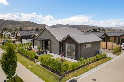 Photo of property in 18 Magnum Drive, Cromwell, 9310