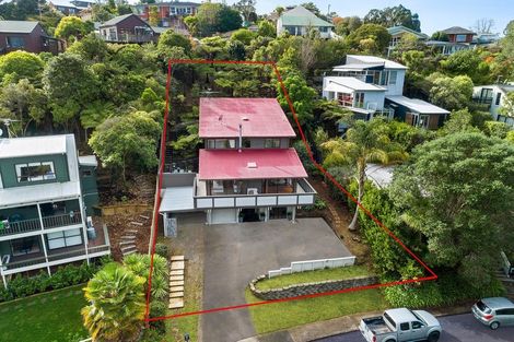 Photo of property in 35 Rosecamp Road, Beach Haven, Auckland, 0626