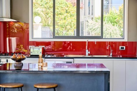 Photo of property in 29d Wai-iti Crescent, Woburn, Lower Hutt, 5010