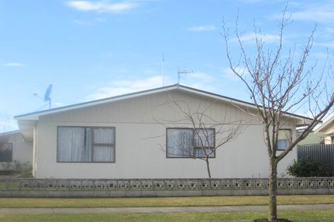 Photo of property in 4/802 Victoria Street, Parkvale, Hastings, 4122