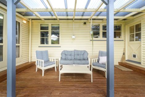 Photo of property in 11 Park Road, West End, Palmerston North, 4412