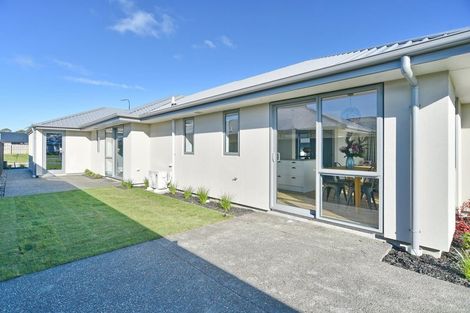 Photo of property in 1 Sills Street, Woodend, 7610