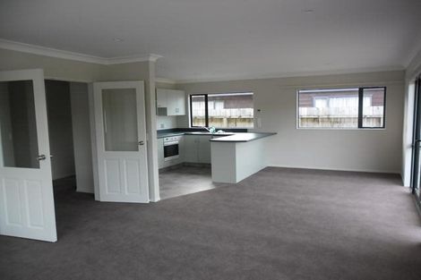 Photo of property in 19 Mandel Mews, Waiwhetu, Lower Hutt, 5010