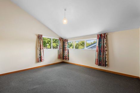 Photo of property in 17 Milverton Avenue, Hokowhitu, Palmerston North, 4410