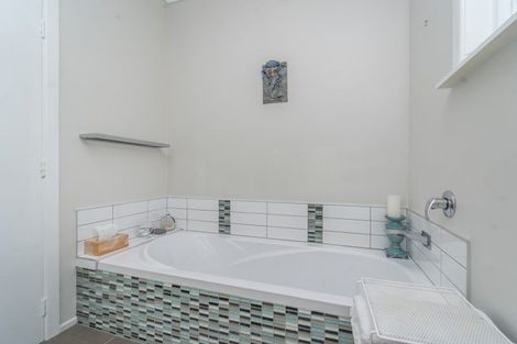 Photo of property in 12 East Street, Greytown, 5712