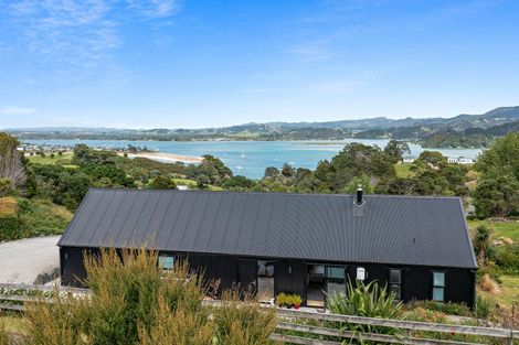 Photo of property in 132 Ti Point Road, Ti Point, Warkworth, 0985
