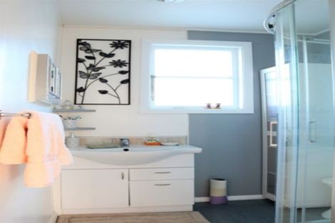 Photo of property in 42 Whittaker Street, Shannon, 4821