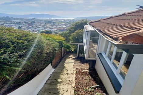 Photo of property in 42 Easther Crescent, Kew, Dunedin, 9012