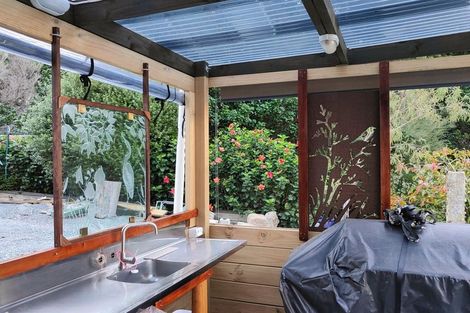 Photo of property in 16 Reotahi Road, Whangarei Heads, Whangarei, 0174