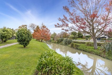 Photo of property in 9 Esher Place, Saint Martins, Christchurch, 8022