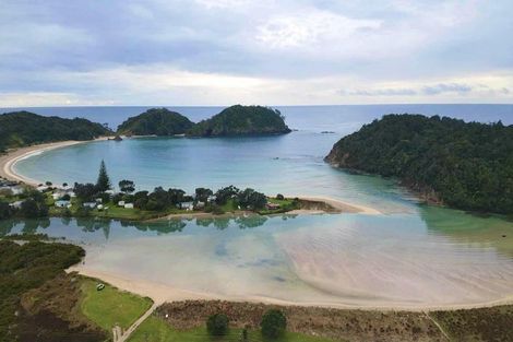 Photo of property in 27 Waetford Road, Matapouri, Whangarei, 0173