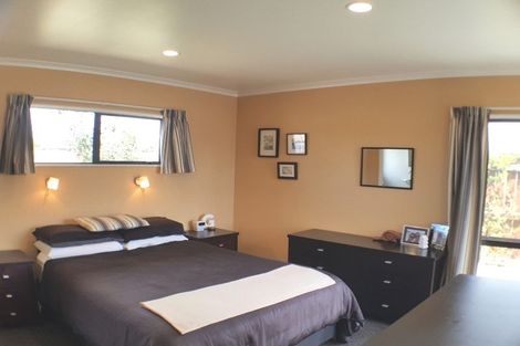 Photo of property in 21 Evansbel Place, Papamoa Beach, Papamoa, 3118