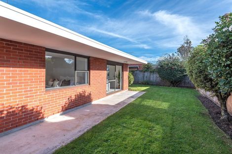 Photo of property in 2/61 Caledonian Road, St Albans, Christchurch, 8014
