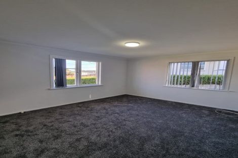 Photo of property in 11 Orchard Rise, Rosehill, Papakura, 2113