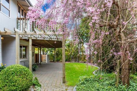 Photo of property in 6 Frederick Street, Two Mile Bay, Taupo, 3330