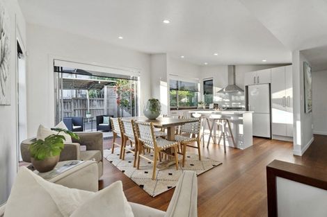 Photo of property in 14a Wellesley Road, Mangere Bridge, Auckland, 2022