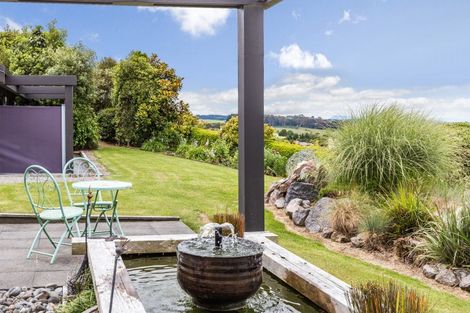 Photo of property in 15 Cameron Drive, Acacia Bay, Taupo, 3385