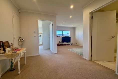 Photo of property in 62 Matairangi Avenue, Totara Heights, Auckland, 2105
