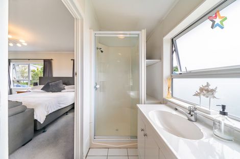 Photo of property in 7 Acacia Avenue, Maungaraki, Lower Hutt, 5010