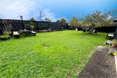 Photo of property in 626 Te Atatu Road, Te Atatu Peninsula, Auckland, 0610