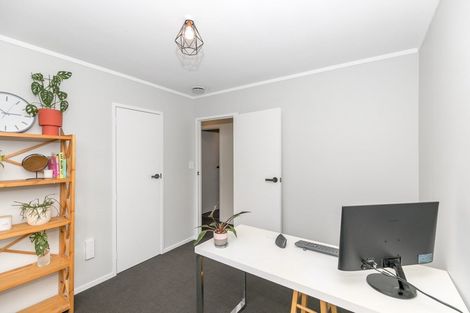 Photo of property in 11 Matipo Crescent, Pukete, Hamilton, 3200