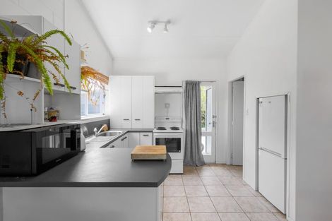 Photo of property in 11 Rainbow Drive, Rainbow Point, Taupo, 3330