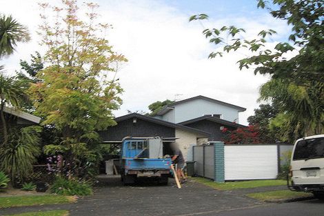 Photo of property in 6 Catania Place, Conifer Grove, Takanini, 2112