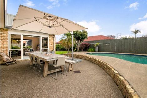 Photo of property in 11 Chippewa Place, Conifer Grove, Takanini, 2112