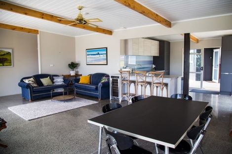 Photo of property in 19 Emmerdale Drive, Hahei, Whitianga, 3591