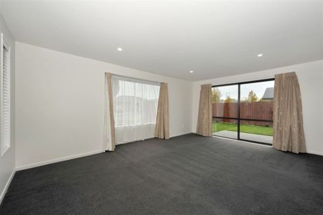 Photo of property in 12a Strathcarron Place, Broomfield, Christchurch, 8042