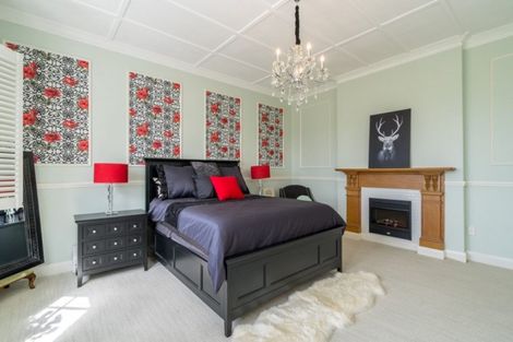 Photo of property in 75 Eglinton Road, Mornington, Dunedin, 9011