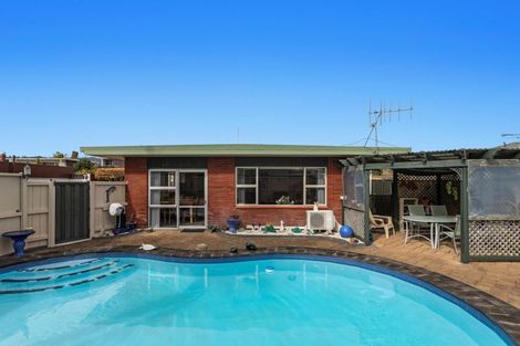 Photo of property in 17 Hikurangi Street, Whakatane, 3120