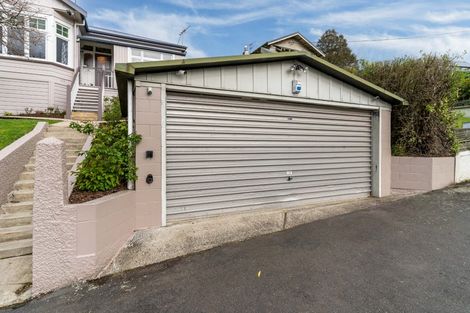 Photo of property in 15 Glenross Street, Glenross, Dunedin, 9011