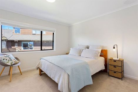 Photo of property in 21a Alexander Street, Cockle Bay, Auckland, 2014