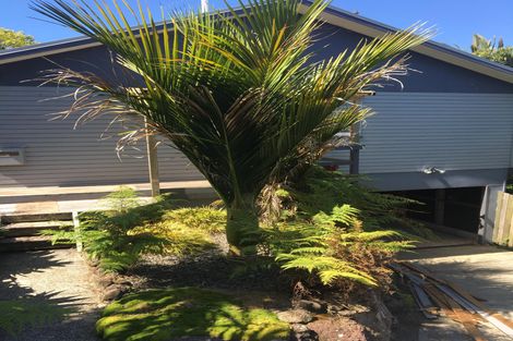 Photo of property in 25 Shortland Street, Regent, Whangarei, 0112