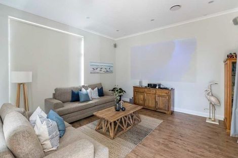 Photo of property in 47 Blacks Road, Greenhithe, Auckland, 0632