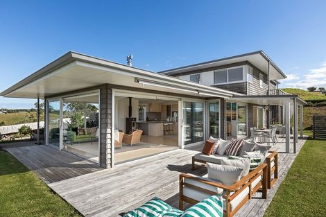 Photo of property in 273 Takatu Road, Tawharanui Peninsula, Warkworth, 0986