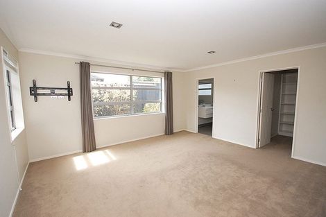 Photo of property in 1 Bankside Road, Silverdale, 0932