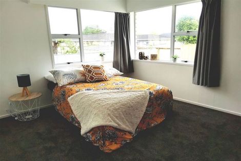 Photo of property in 16a Kings Drive, Levin, 5510