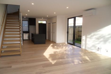 Photo of property in 16 Inglis Street, Seatoun, Wellington, 6022