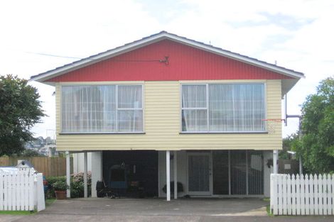 Photo of property in 145 Waimumu Road, Massey, Auckland, 0614