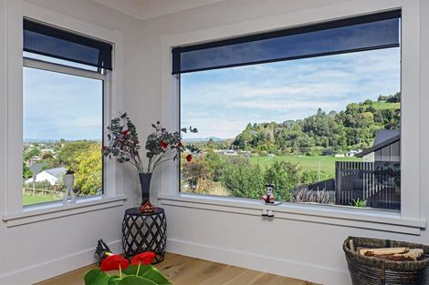 Photo of property in 3a Ridgeway Terrace, Taradale, Napier, 4112