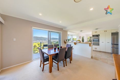 Photo of property in 121 Tirohanga Road, Tirohanga, Lower Hutt, 5010