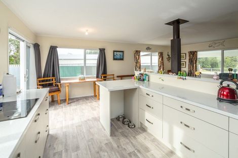 Photo of property in 89 Lake Ferry Road, Lake Ferry, Featherston, 5772