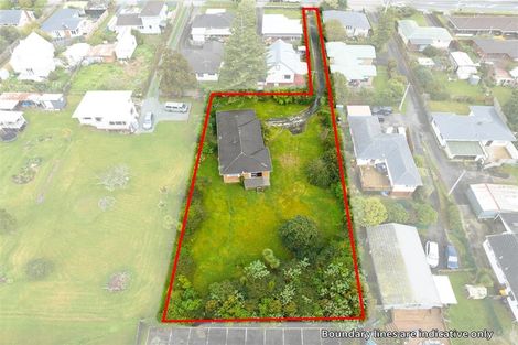 Photo of property in 29 Flanshaw Road, Te Atatu South, Auckland, 0610