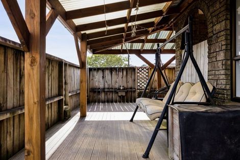 Photo of property in 20 Cutfield Street, Inglewood, 4330