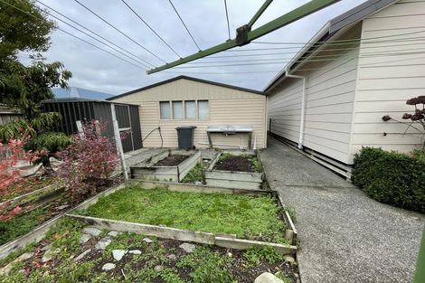 Photo of property in 21 Captains Close, Waikawa, Picton, 7220