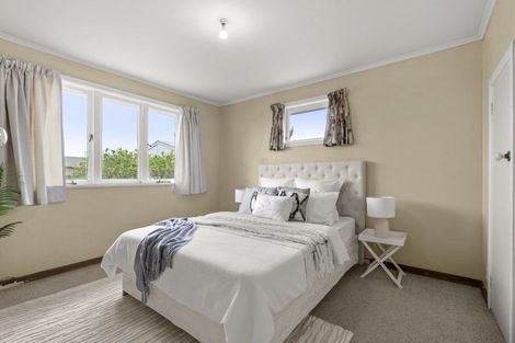 Photo of property in 49 Queen Road, Bellevue, Tauranga, 3110